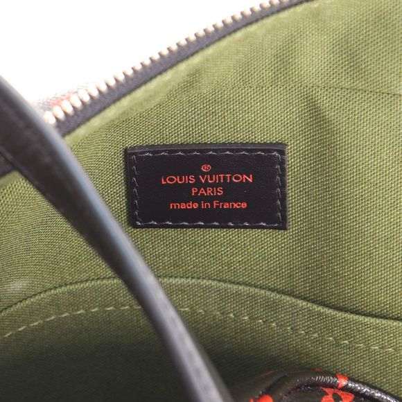 Louis Vuitton Dora Soft Handbag Limited Edition Monogram Infrarouge MM - Picture 8 of 9